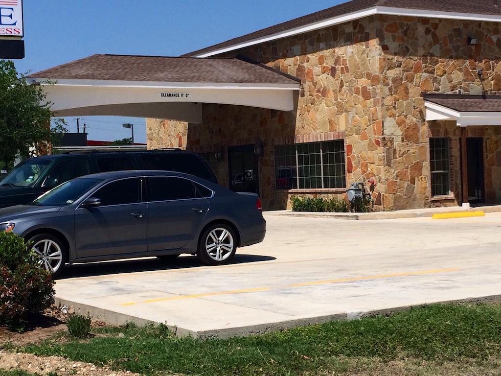 Super 8 By Wyndham San Antonio Near Fort Sam Houston Exterior foto